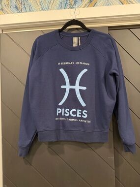 Anthropologie Navy Crewneck Zodiac Pisces Sweatshirt with Light Blue Accent XS